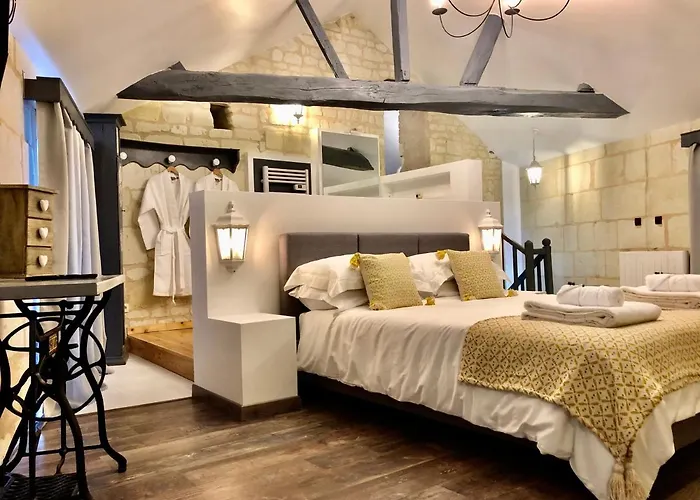 Maison De Lavande Bed and Breakfast 3*