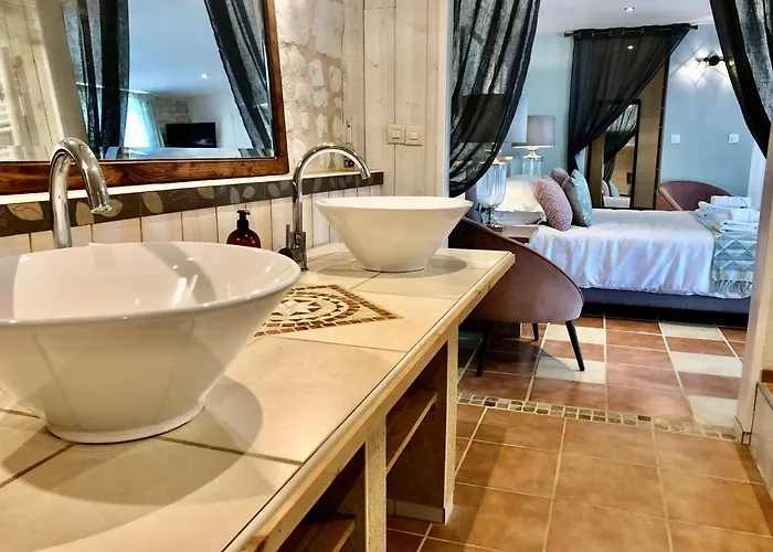 Maison De Lavande Bed and breakfast